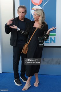 Christine Taylor feet photo thumbnail