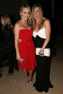 Christine Taylor feet photo thumbnail