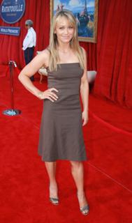 Christine Taylor feet photo thumbnail