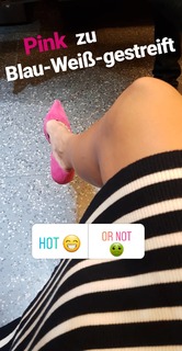 Christine Theiss feet photo thumbnail