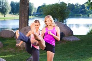 Christine Theiss feet photo thumbnail
