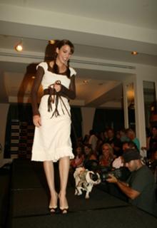 Christy Carlson Romano feet photo thumbnail