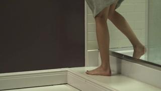 Christy Carlson Romano feet photo thumbnail