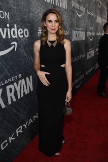 Christy Carlson Romano feet photo thumbnail