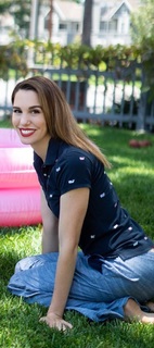 Christy Carlson Romano feet photo thumbnail