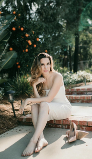 Christy Carlson Romano feet photo thumbnail
