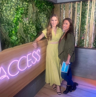 Christy Carlson Romano feet photo thumbnail