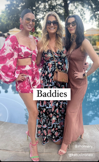 Christy Carlson Romano feet photo thumbnail