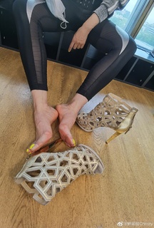 Christy Chung feet photo 7
