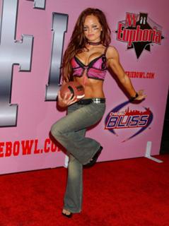 Christy Hemme feet photo thumbnail