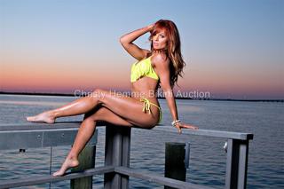 Christy Hemme feet photo thumbnail