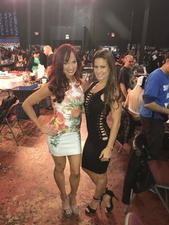 Christy Hemme feet photo thumbnail