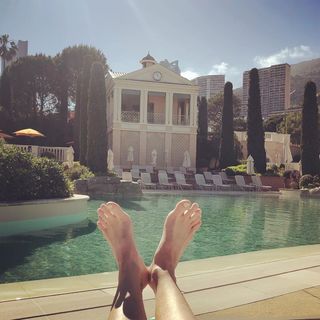 Christy Hemme feet photo thumbnail