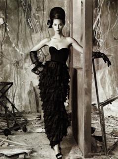 Christy Turlington feet photo thumbnail