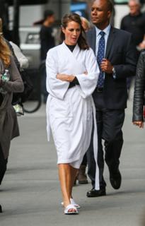 Christy Turlington feet photo thumbnail