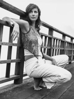 Christy Turlington feet photo thumbnail