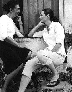 Christy Turlington feet photo thumbnail