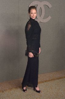 Christy Turlington feet photo thumbnail