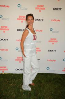 Christy Turlington feet photo thumbnail