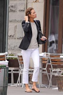 Christy Turlington feet photo thumbnail