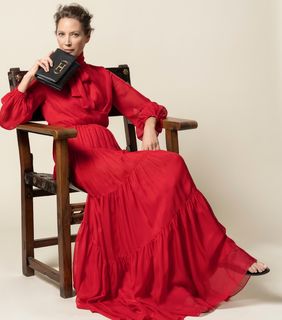 Christy Turlington feet photo thumbnail