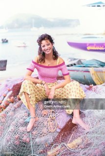 Christy Turlington feet photo thumbnail