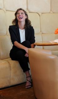 Christy Turlington feet photo thumbnail