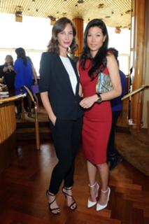 Christy Turlington feet photo thumbnail