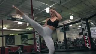 Chrystiane Lopes feet photo 3