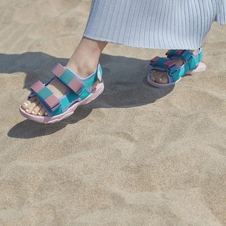 Chung-ha Kim feet photo 8