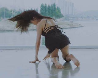 Chung-ha Kim feet photo 19