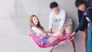 Chung-ha Kim feet photo 2