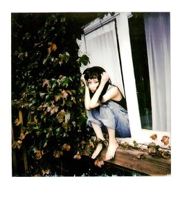 Chung-ha Kim feet photo 2