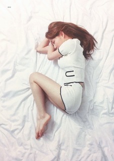 Chung-ha Kim feet photo 18