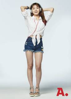 Chung-ha Kim feet photo 13