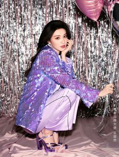Churan Wang feet photo 9