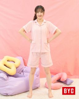Chuu feet photo 13