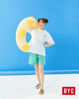 Chuu feet photo 12