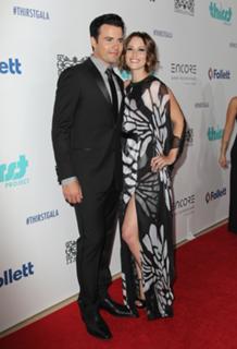 Chyler Leigh feet photo thumbnail
