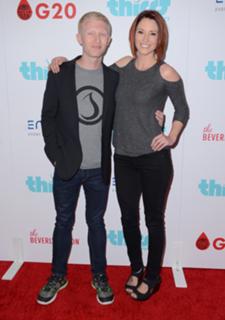 Chyler Leigh feet photo thumbnail