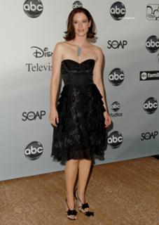 Chyler Leigh feet photo thumbnail