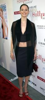 Chyler Leigh feet photo thumbnail