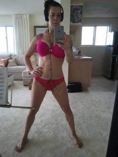 Chyna feet photo thumbnail