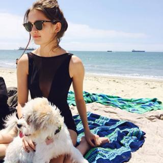 Ciara Bravo feet photo thumbnail