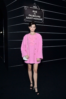 Ciara Bravo feet photo thumbnail