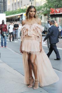 Ciara feet photo thumbnail