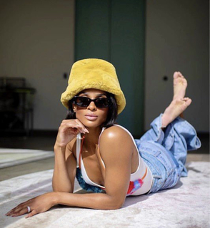 Ciara feet photo thumbnail