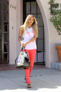 Ciara feet photo thumbnail