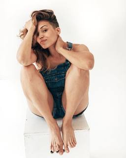 Ciara Renée feet photo 17