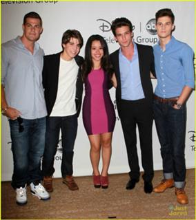 Cierra Ramirez feet photo thumbnail